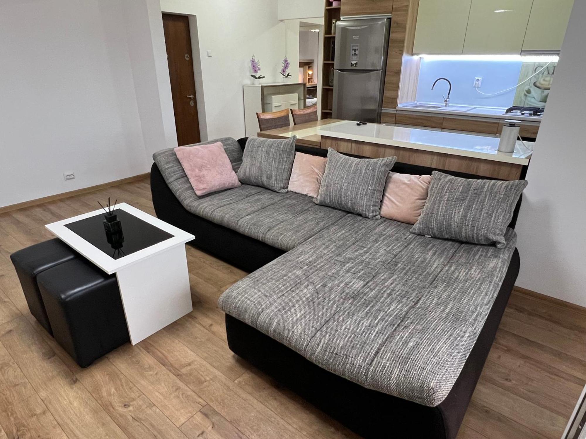 Aparthotel Aurel Vlaicu City Center Cluj-Napoca Ngoại thất bức ảnh